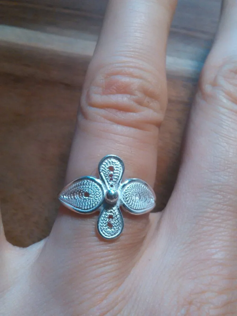 Artistic Floral Design Sterling Silver Ring (Size 7)